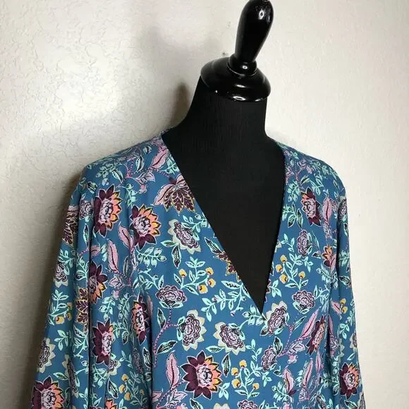 Torrid Midnight floral blue purple wrap front tunic top size 4 or 4X NWT - Picture 4 of 16
